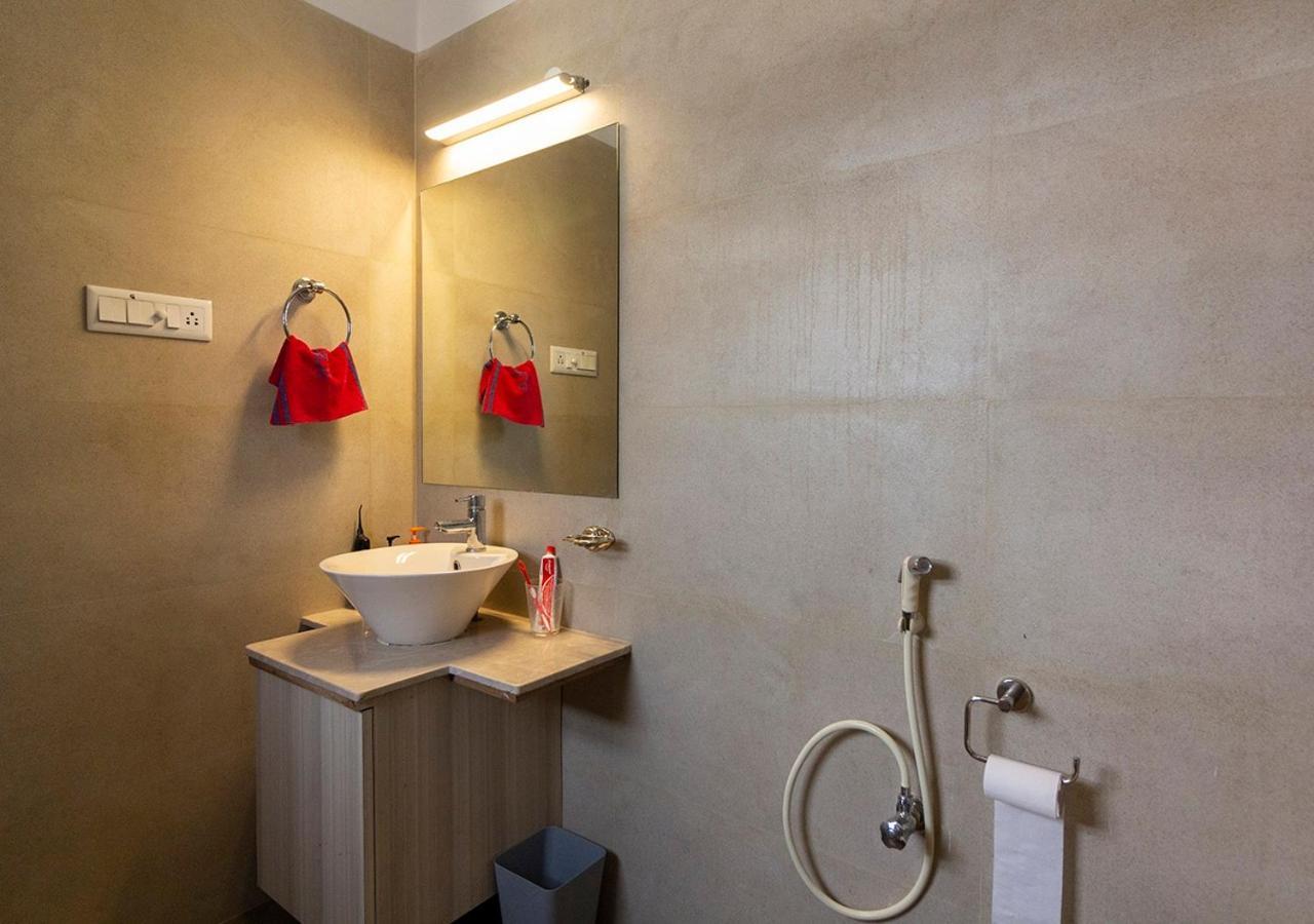 Neelam Bed & Breakfast โกลกาตา ภายนอก รูปภาพ