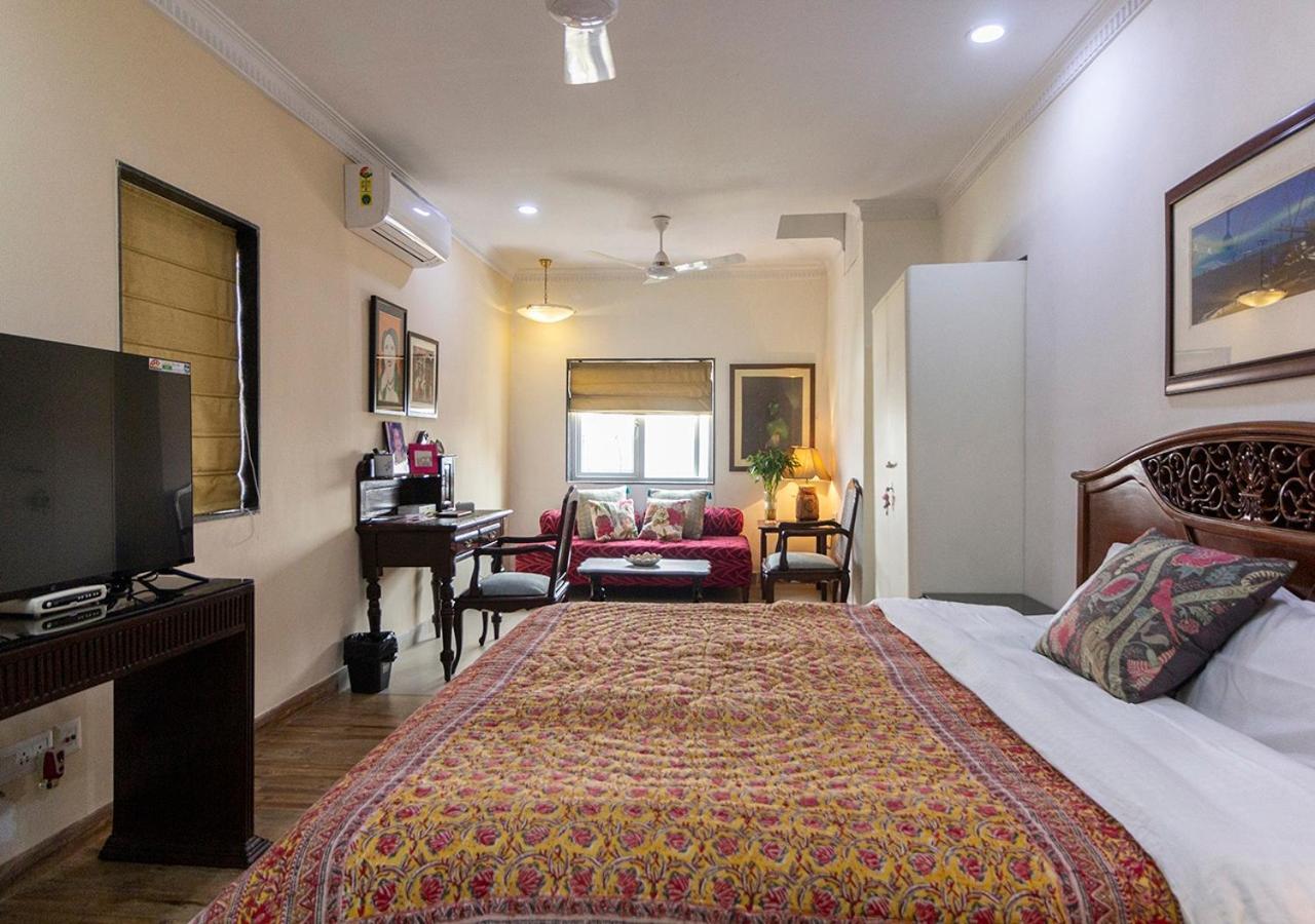 Neelam Bed & Breakfast โกลกาตา ภายนอก รูปภาพ