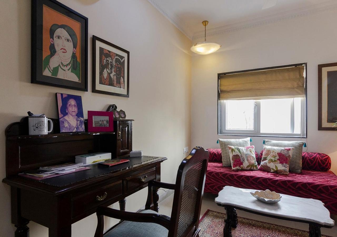 Neelam Bed & Breakfast โกลกาตา ภายนอก รูปภาพ