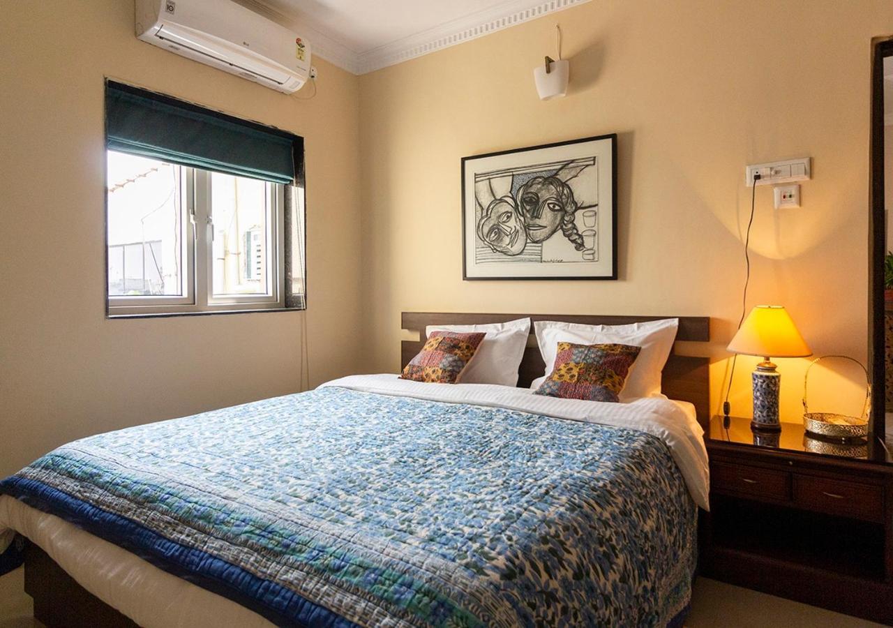 Neelam Bed & Breakfast โกลกาตา ภายนอก รูปภาพ