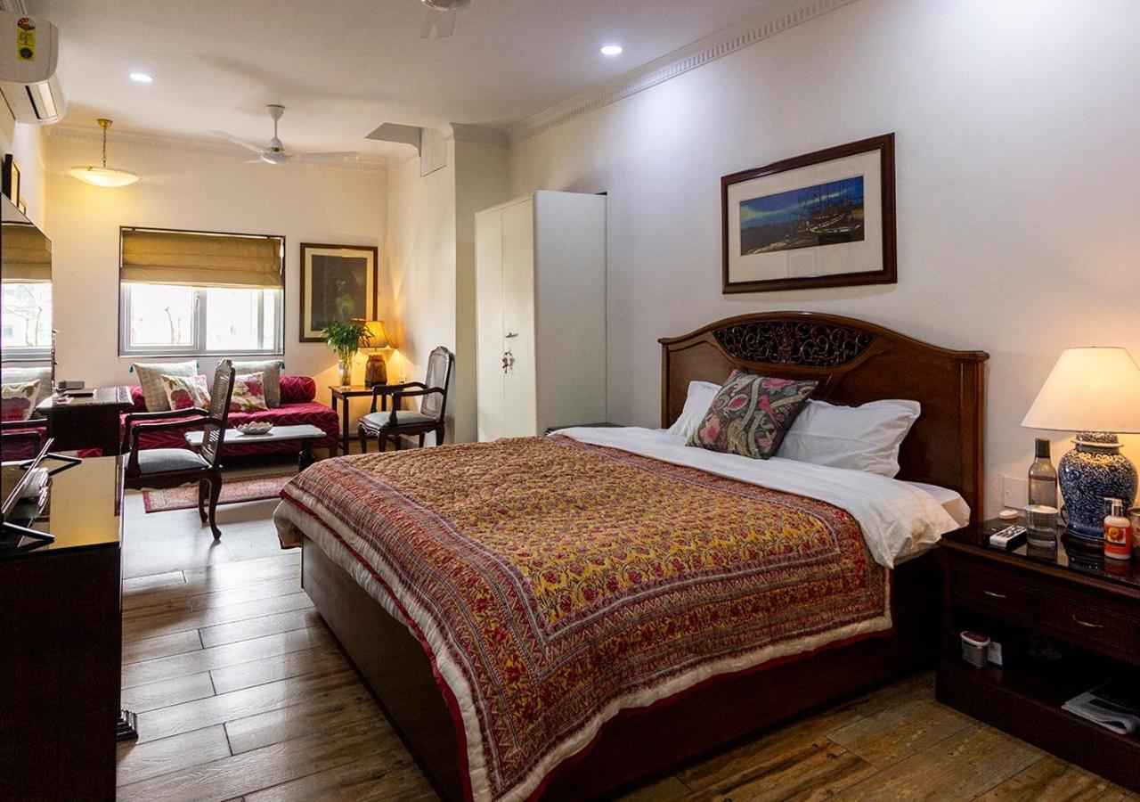 Neelam Bed & Breakfast โกลกาตา ภายนอก รูปภาพ