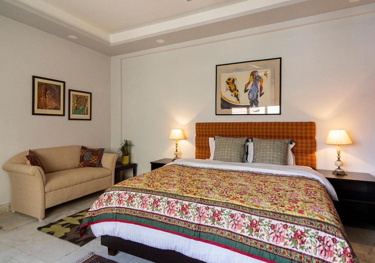 Neelam Bed & Breakfast โกลกาตา ภายนอก รูปภาพ