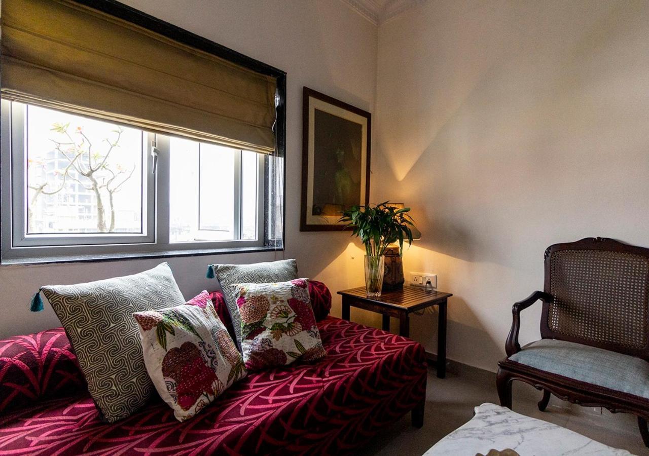 Neelam Bed & Breakfast โกลกาตา ภายนอก รูปภาพ